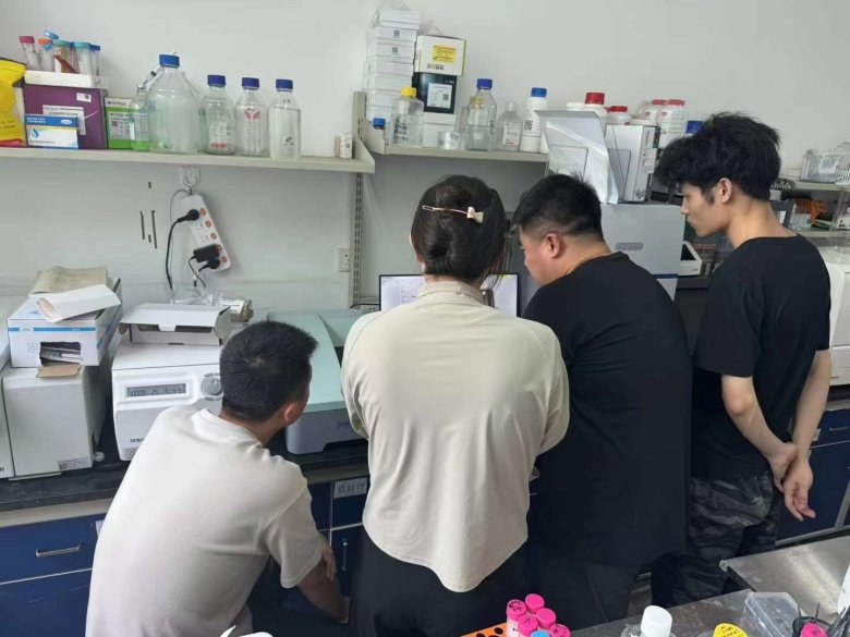 104502_452804_gsdt.jpg 104502_452804_gsdt.jpg